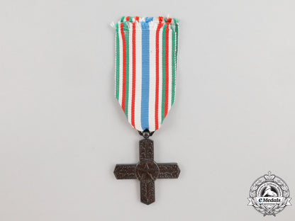 italy,_kingdom._two_awards_and_decorations_k_891_1