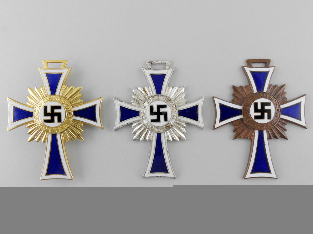 three_second_war_german_mother's_crosses_k_925
