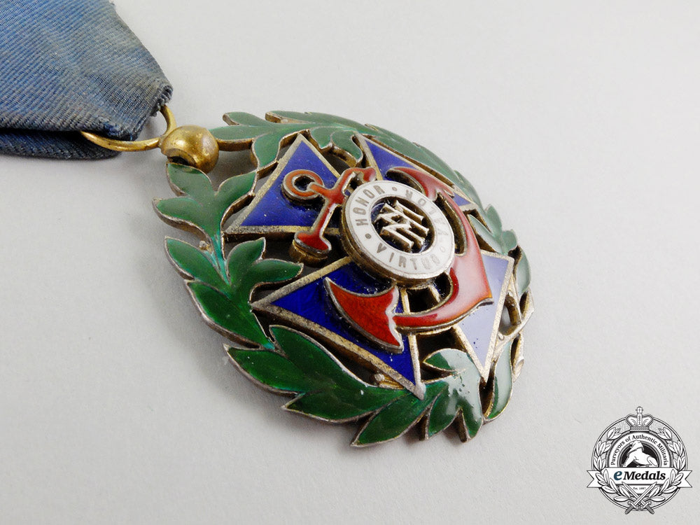 a_cuban_order_of_naval_merit;3_rd_class_officer_for_lieutenants_and_ensigns_k_978_1