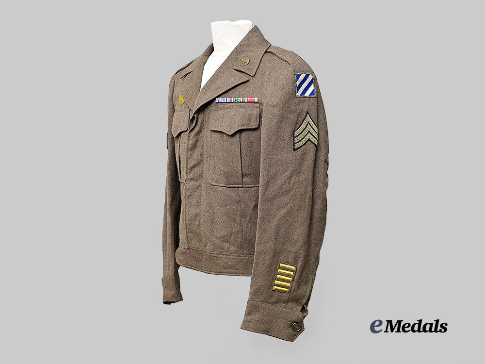 united_states._a_third_division_eisenhower_jacket_with_m1937_general_service_shirt_e_medals__w8599_11