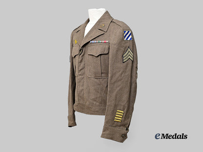 united_states._a_third_division_eisenhower_jacket_with_m1937_general_service_shirt_e_medals__w8599_11