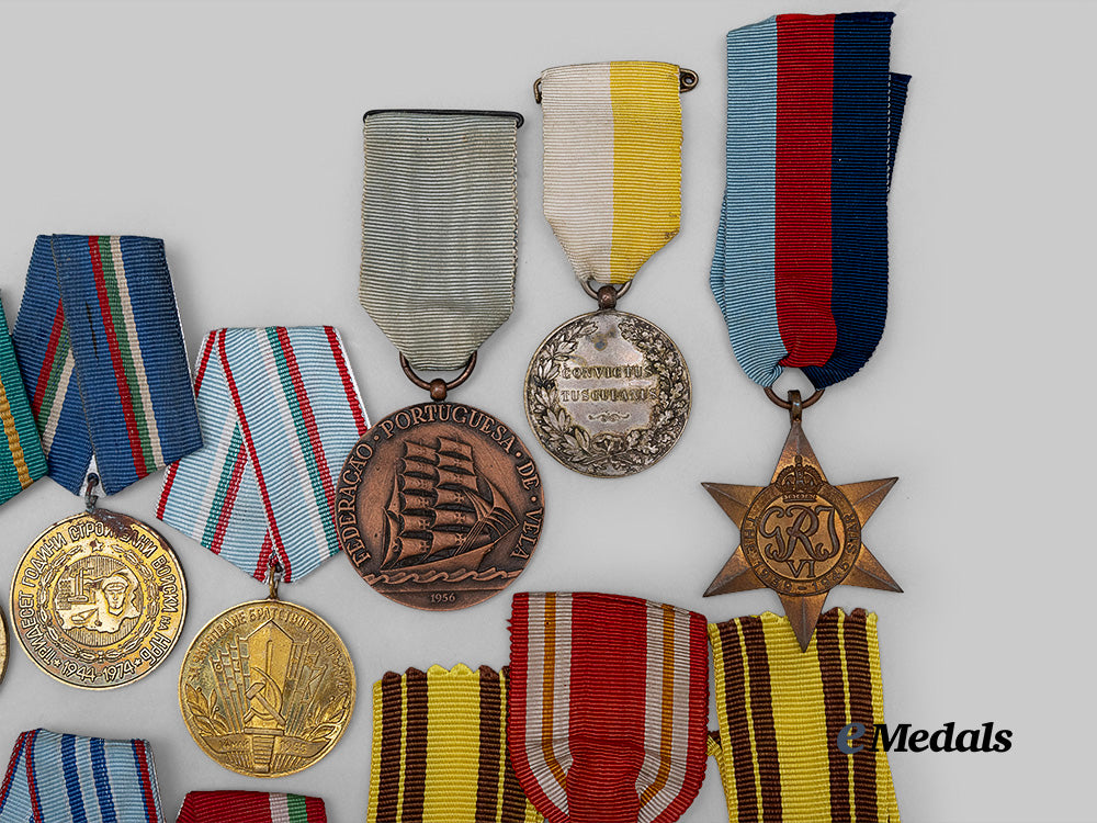 europe._a_lot_of_medals,_decorations&_awards_e_medals__e_u24750_6