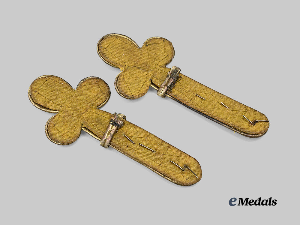 romania,_kingdom._a_rare_set_of2nd_guard_chasseurs_regiment_no.9“_king_alexander_of_yugoslavia”_shoulder_boards_e_medals__e_u24806_3