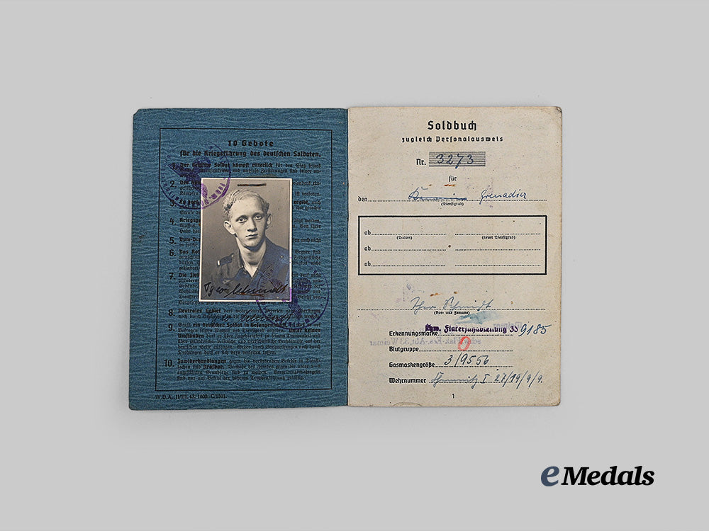 germany,_luftwaffe._a_soldbuch_and_accessories_to_theo_schmidt,_flak-_ersatz-_abteilung33_e_medals__g62780_11