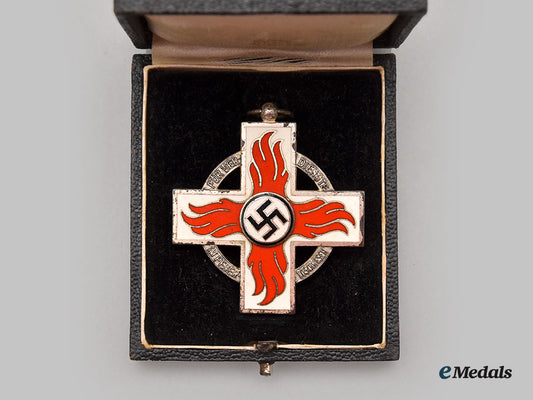 germany,_third_reich._a_fire_brigade_honour_badge,_ii_class,_with_case_l22__mnc4186_105