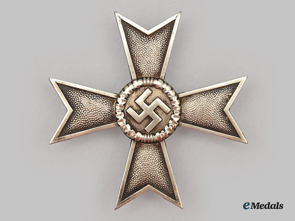 germany,_wehrmacht._a_war_merit_cross,_i_class_with_case,_by_deschler&_sohn_l22__mnc4285_161