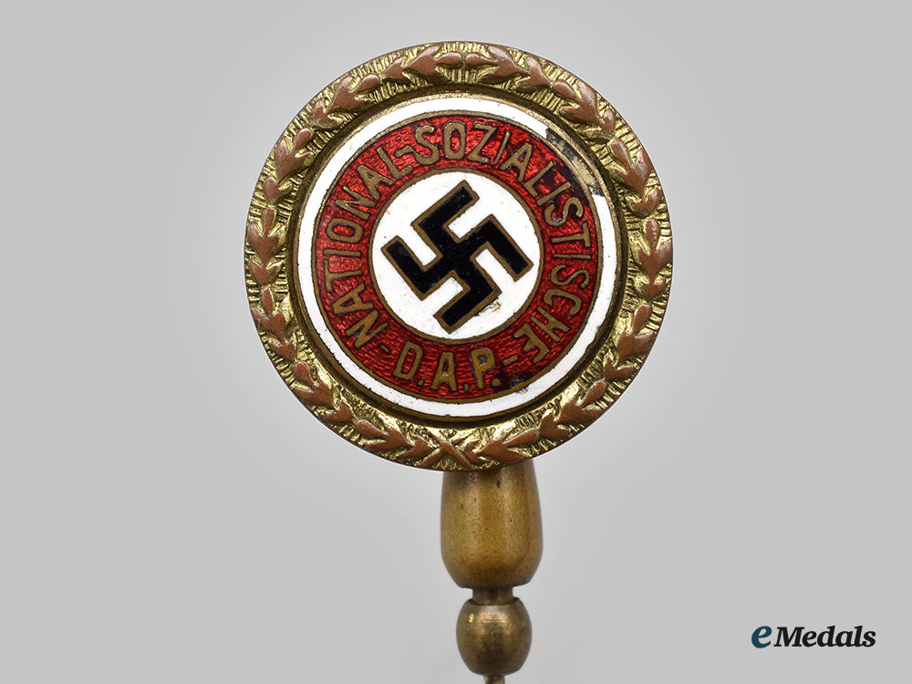 germany,_nsdap._a_golden_party_badge,_small_version_modified_to_stick_pin,_with_award_document_to_erich_hartmann_l22__mnc4415_029