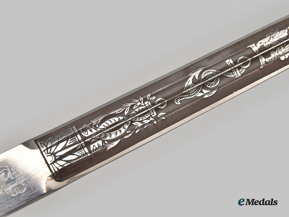 germany,_kriegsmarine._an_officer’s_dress_dagger,_by_carl_eickhorn_l22__mnc4725_067