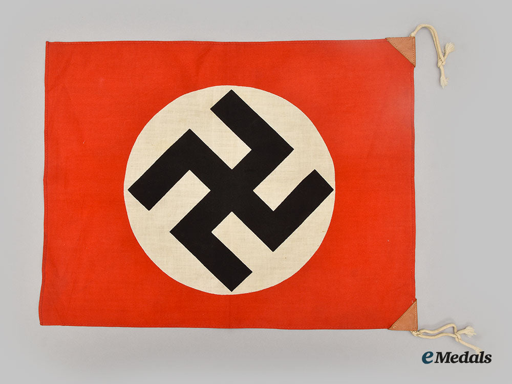 germany,_third_reich._a_pair_of_national_flags_l22_mnc0008_620