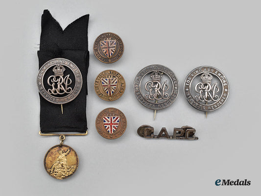 canada,_cef._a_lot_of_first_war_silver_war_badges_l22_mnc0026_675