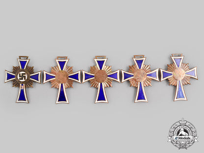 germany,_third_reich._a_lot_of_honour_crosses_of_the_german_mother_l22_mnc0031_109