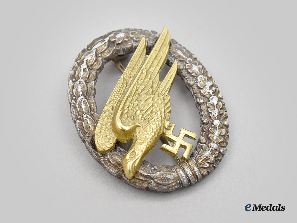 germany,_luftwaffe._a_fallschirmjäger_badge,_by_friedrich_linden_l22_mnc0063_270