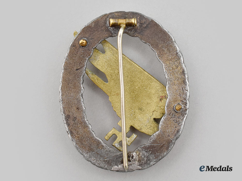 germany,_luftwaffe._a_fallschirmjäger_badge,_by_friedrich_linden_l22_mnc0064_271