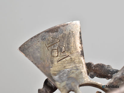austria,_imperial._an_honour_decoration_of_the_red_cross,_officer’s_cross_with_stone_center_l22_mnc0119_435_2