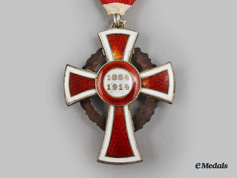 austria,_imperial._an_honour_decoration_of_the_red_cross,_ii_class_cross_by_g.a_scheid_l22_mnc0177_466