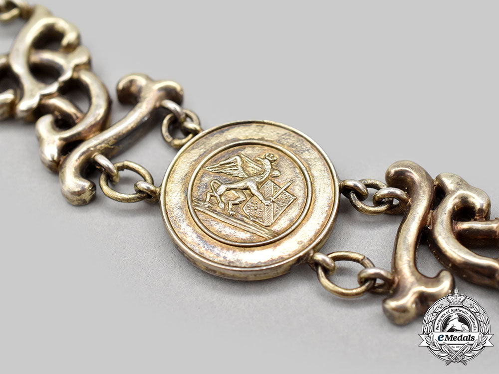 baden,_grand_duchy._a_golden_chain_to_the_military_karl_friedrich_merit_order,_museum_exhibition_example_l22_mnc0197_111_1_1_1_1_1