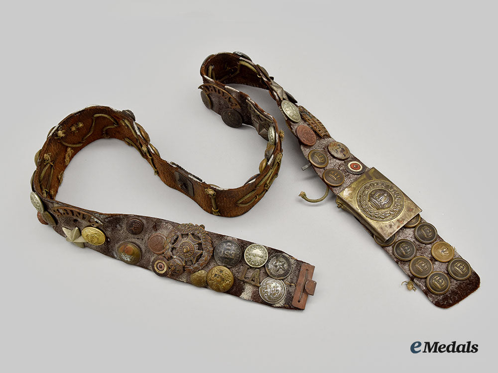 germany,_imperial._a_heer_em/_nco’s_belt_and_buckle,_with_souvenir_buttons_and_insignia_l22_mnc0275_547