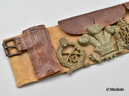 united_kingdom._a_first_world_war_belt_with_souvenir_buttons_and_cap_badges_l22_mnc0292_558