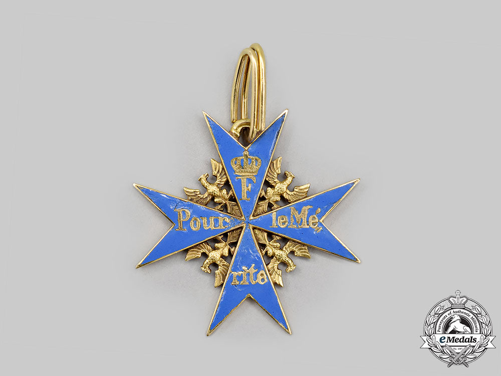 germany,_imperial._a_pour_le_mérite_in_gold,_collector’s_copy_dedicated_to_general_ernst_von_hoeppner_by_rothe,_c.1960_l22_mnc0294_875