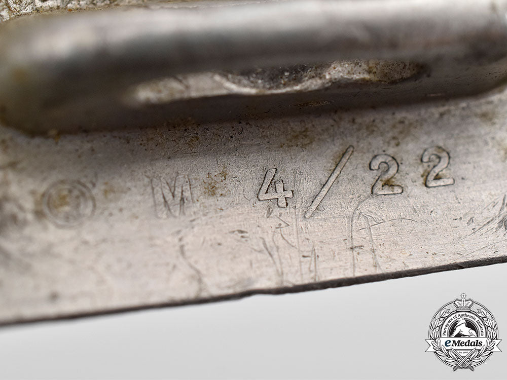 germany,_hj._a_belt_buckle_and_proficiency_badge_l22_mnc0345_203