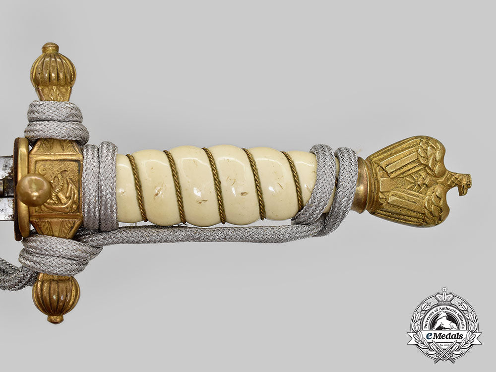 germany,_kriegsmarine._an_officer’s_dagger,_by_e.&_f._hörster_l22_mnc0354_125