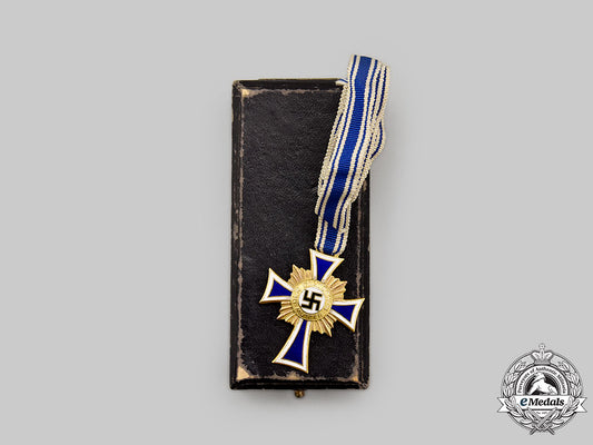 germany,_third_reich._an_honour_cross_of_the_german_mother,_gold_grade,_by_ziemer&_söhne_l22_mnc0404c_897