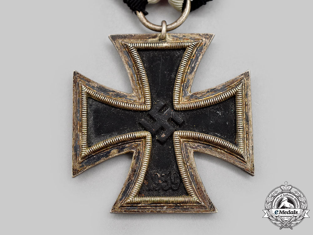 germany,_wehrmacht._a1939_iron_cross_ii_class,_by_bek,_hassinger&_co._l22_mnc0405_240