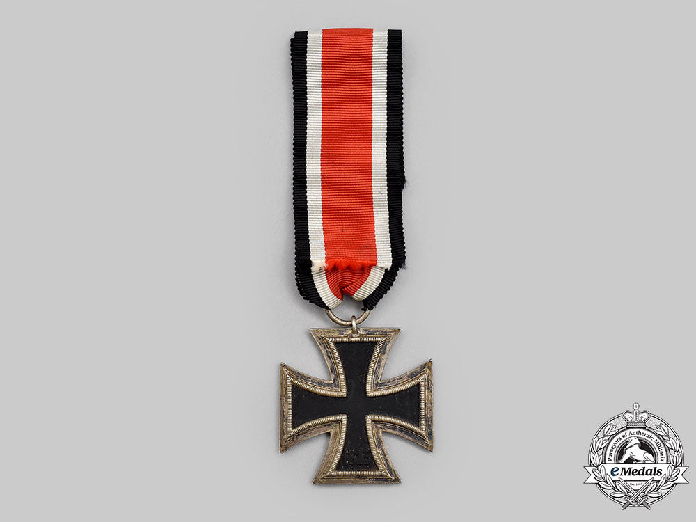 germany,_wehrmacht._a1939_iron_cross_ii_class,_by_bek,_hassinger&_co._l22_mnc0407_239