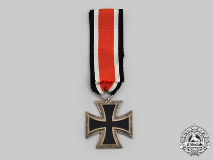 germany,_wehrmacht._a1939_iron_cross_ii_class,_by_bek,_hassinger&_co._l22_mnc0407_239