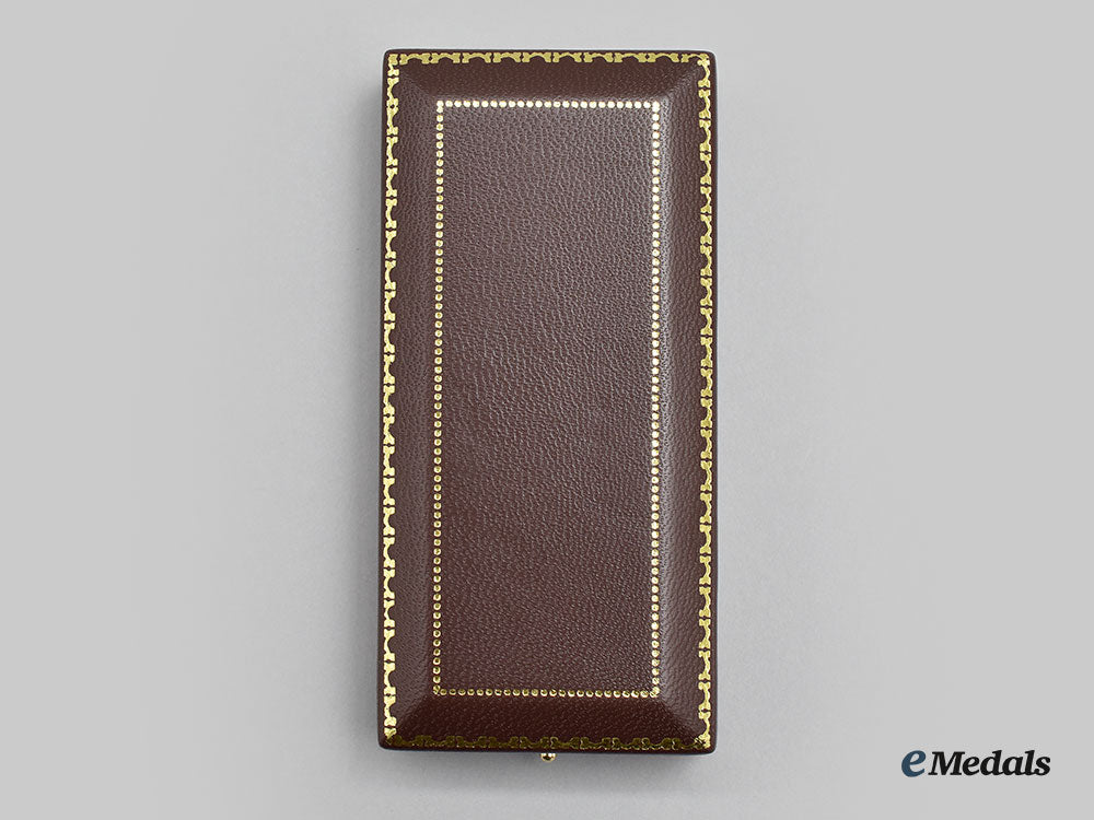 united_kingdom._a_limited_edition_replica_victoria_cross_by_hancocks&_co._of_london,_number446_of1352_l22_mnc0438_654_1