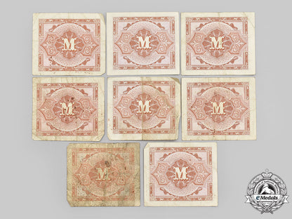 germany._a_lot_of_fifteen_post_second_war_allied_currency_bills_l22_mnc0442_262_1