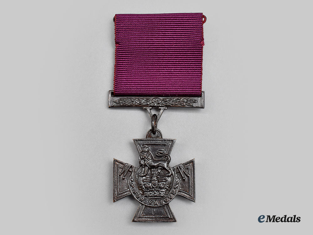 united_kingdom._a_limited_edition_replica_victoria_cross_by_hancocks&_co._of_london,_number446_of1352_l22_mnc0443_657_1