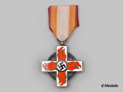 germany,_third_reich._a_fire_brigade_honour_badge,_ii_class_l22_mnc0469_920_1_1_1