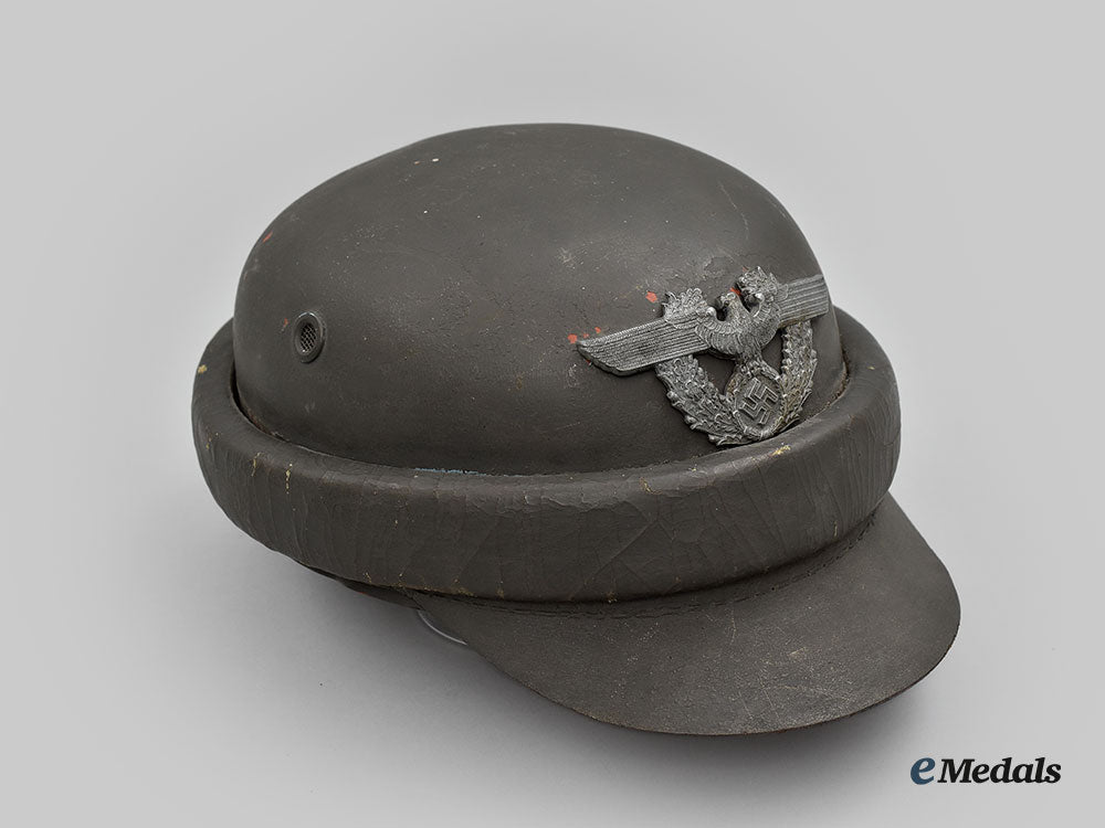 germany,_ordnungspolizei._a_motorcycle_helmet_l22_mnc0551_706_1