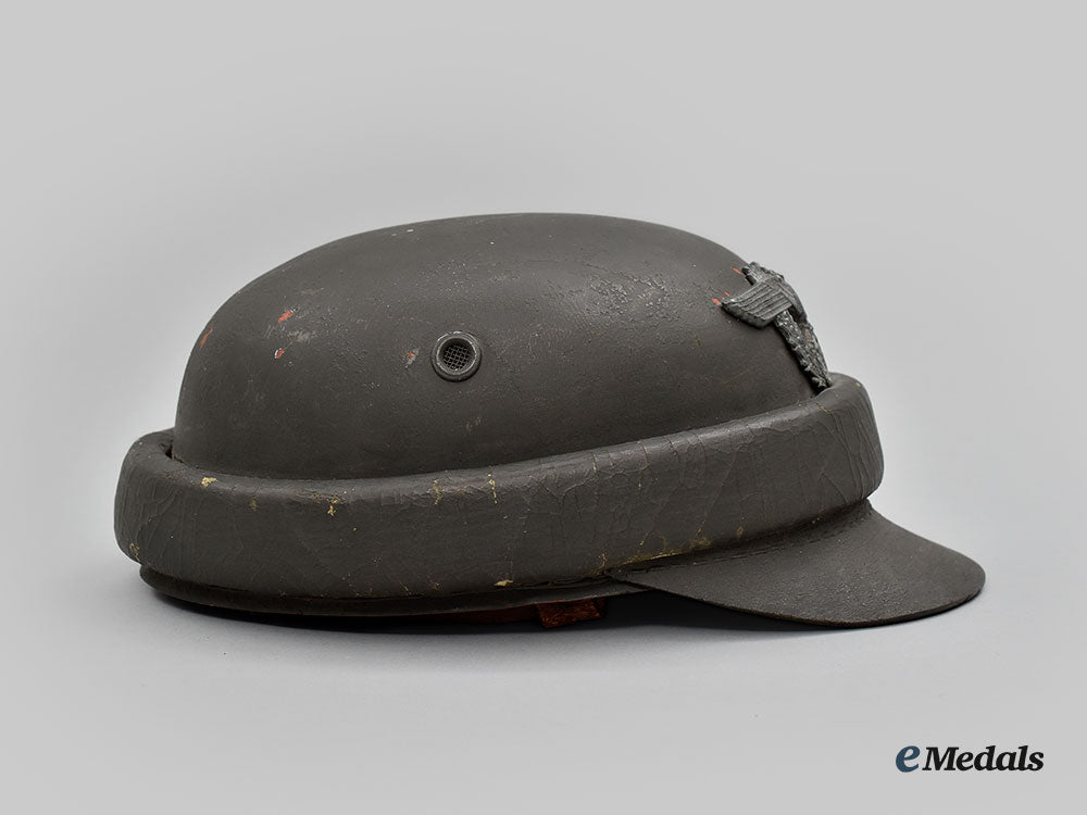 germany,_ordnungspolizei._a_motorcycle_helmet_l22_mnc0553_708_1