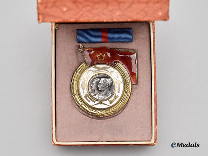 yugoslavia,_socialist_federal_republic._an_order_of_labour_with_red_banner,_i_class,_cased,_and_an_award_document_named_to_engineer_vojislav_a._draganić_on_the_opening_of_the_bridge_in_maslenica1960_l22_mnc0571_666