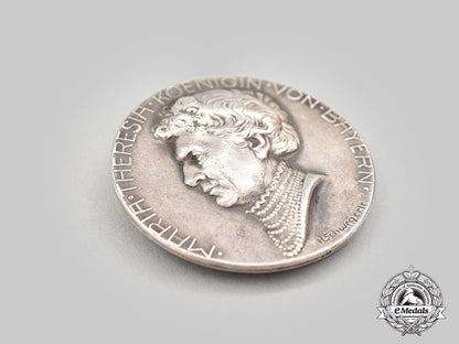 bavaria,_kingdom._a_queen_maria_theresia_bavarian_red_cross_table_medal_in_silver_l22_mnc0576_269_1_1