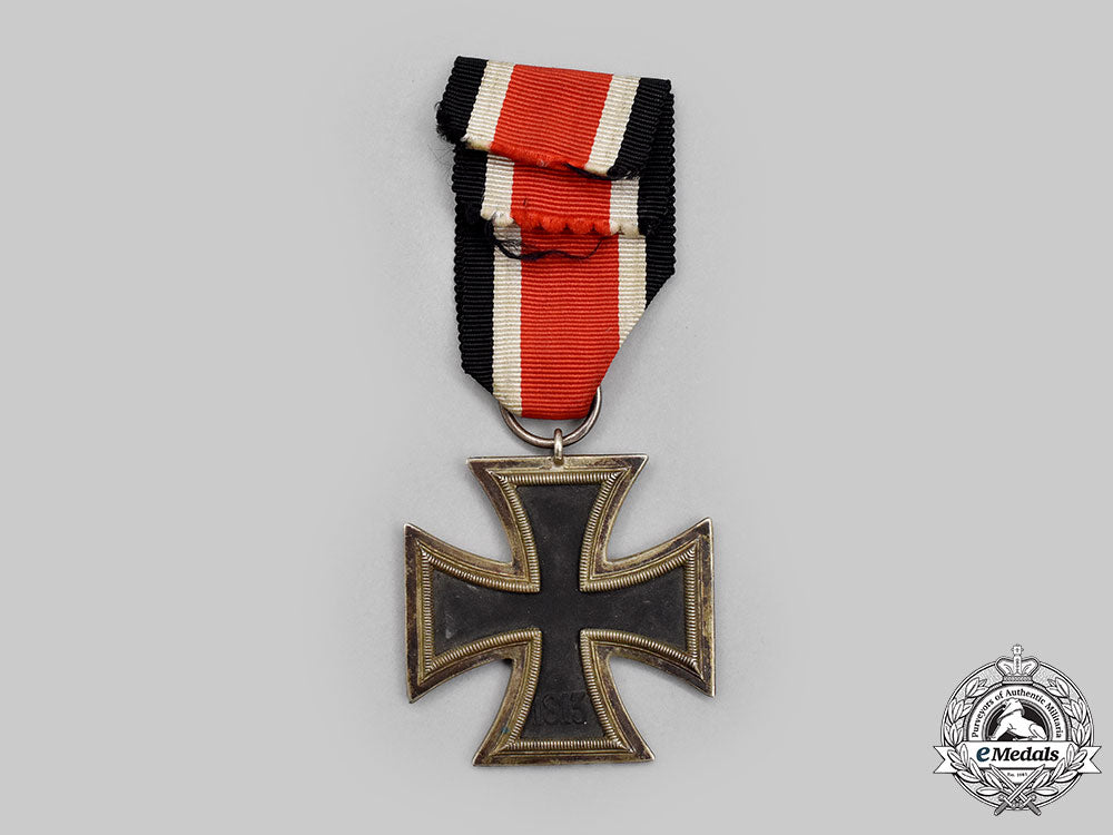 germany,_wehrmacht._a1939_iron_cross_ii_class,_by_arbeitsgemeinschaft_hanau_l22_mnc0576_346