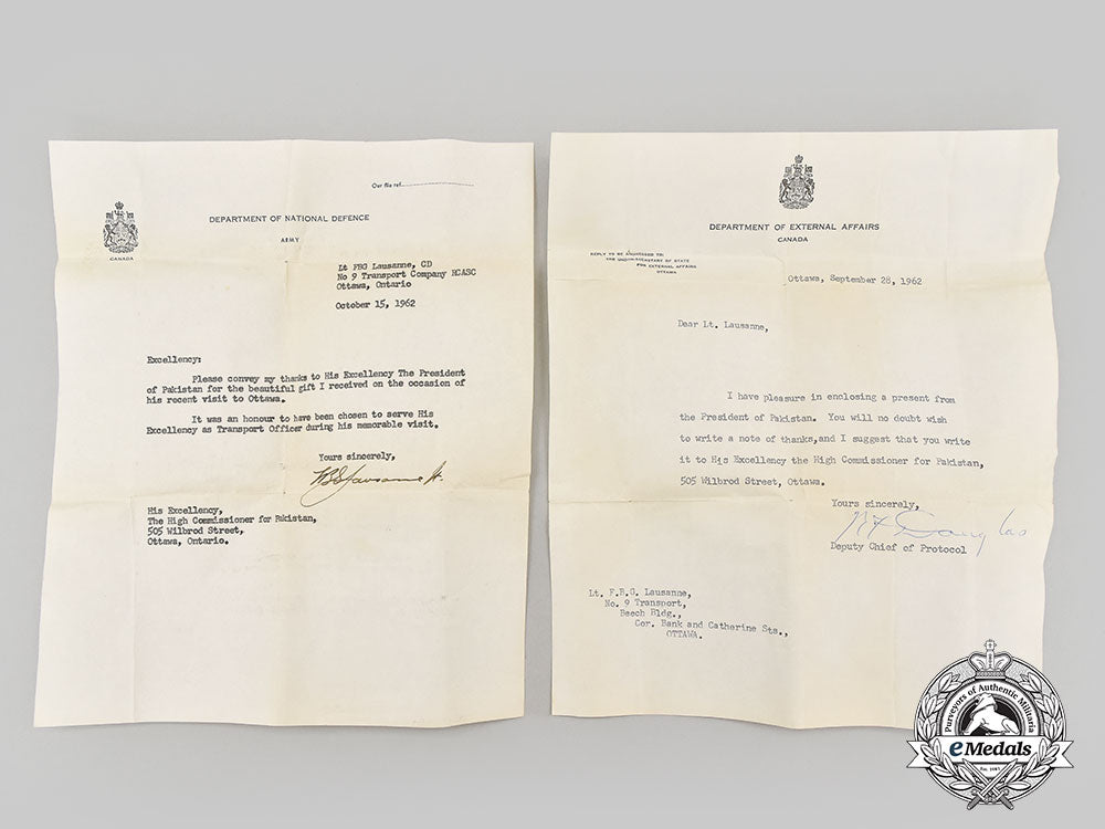 canada,_commonwealth._a_gift_of_a_silver_box_from_president_ayub_khan_to_lieutenant_fbg_lausanne,_cd,_rcasc_l22_mnc0590_278_1