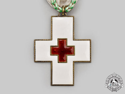 norway,_kingdom._a_norwegian_red_cross_honour_decoration_l22_mnc0604_196