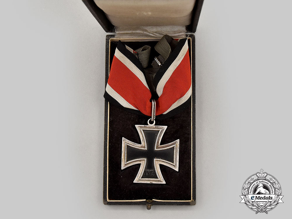 germany,_wehrmacht._a_knight’s_cross_of_the_iron_cross,_lazy2_version_by_c.e._juncker,_with_case_and_dietrich_maerz_certification_l22_mnc0614_295_1
