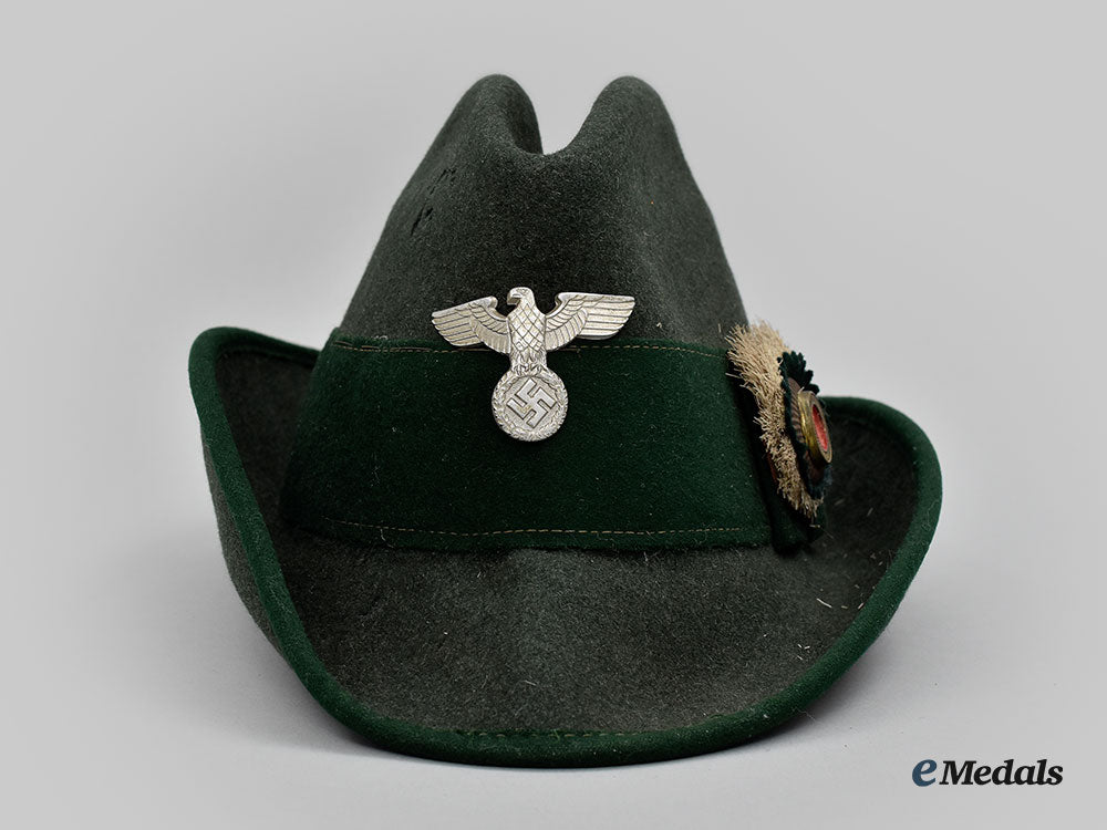 germany,_third_reich._a_forestry_service_fedora,_by_w._michovius_l22_mnc0618_734