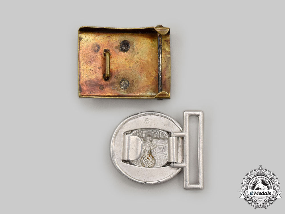 germany._a_pair_of_belt_buckles_l22_mnc0660_433