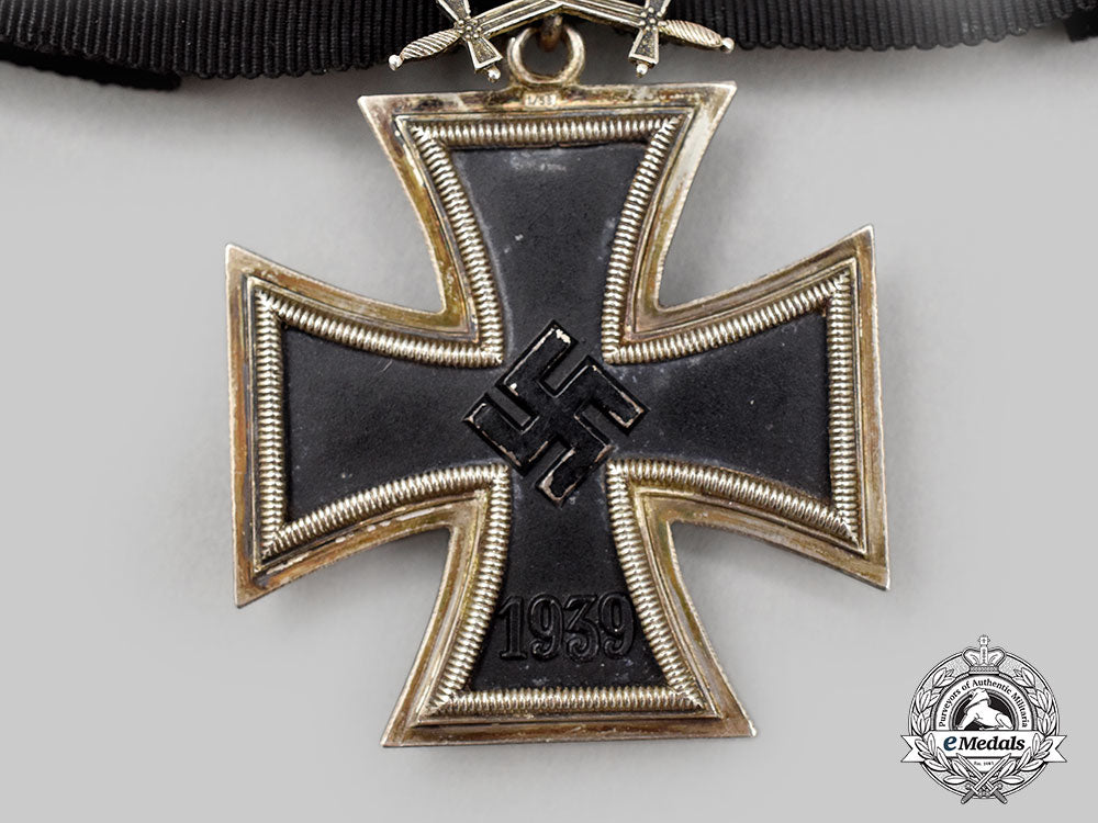 germany,_federal_republic._a_knight’s_cross_of_the_iron_cross_with_oak_leaves_and_swords,_by_souval,_c.1950_l22_mnc0671_319