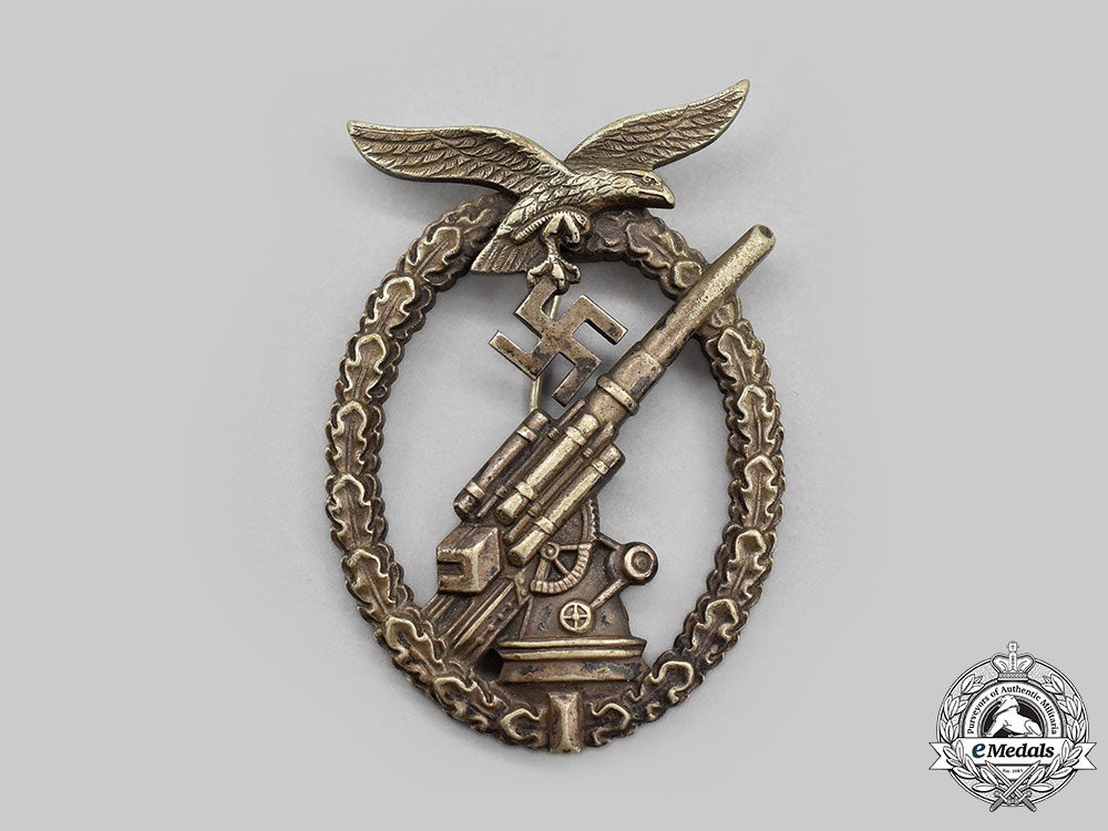 germany,_luftwaffe._a_flak_badge_l22_mnc0688_399
