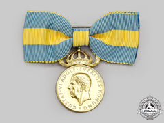 Sweden, Kingdom. A Red Cross Merit Medal For Voluntary Health Care For Ladies, I Class Gold Grade