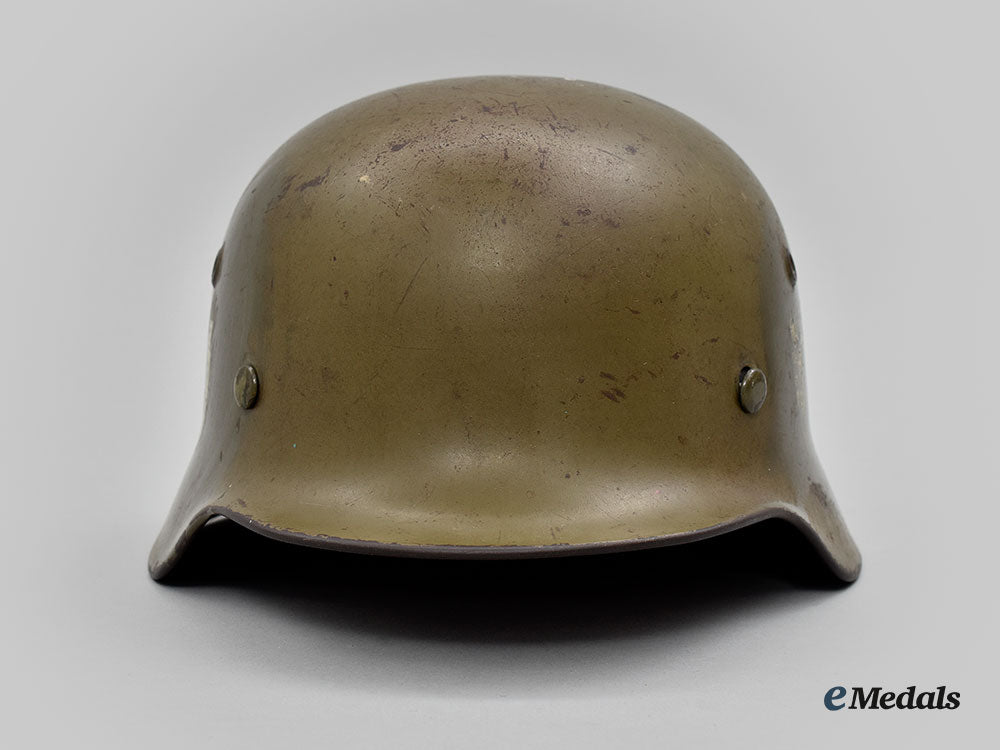 norway,_kingdom._a_repurposed_m40_steel_helmet,_by_eisenhüttenwerk_thale_l22_mnc0732_978_1