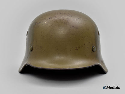 norway,_kingdom._a_repurposed_m40_steel_helmet,_by_eisenhüttenwerk_thale_l22_mnc0732_978_1