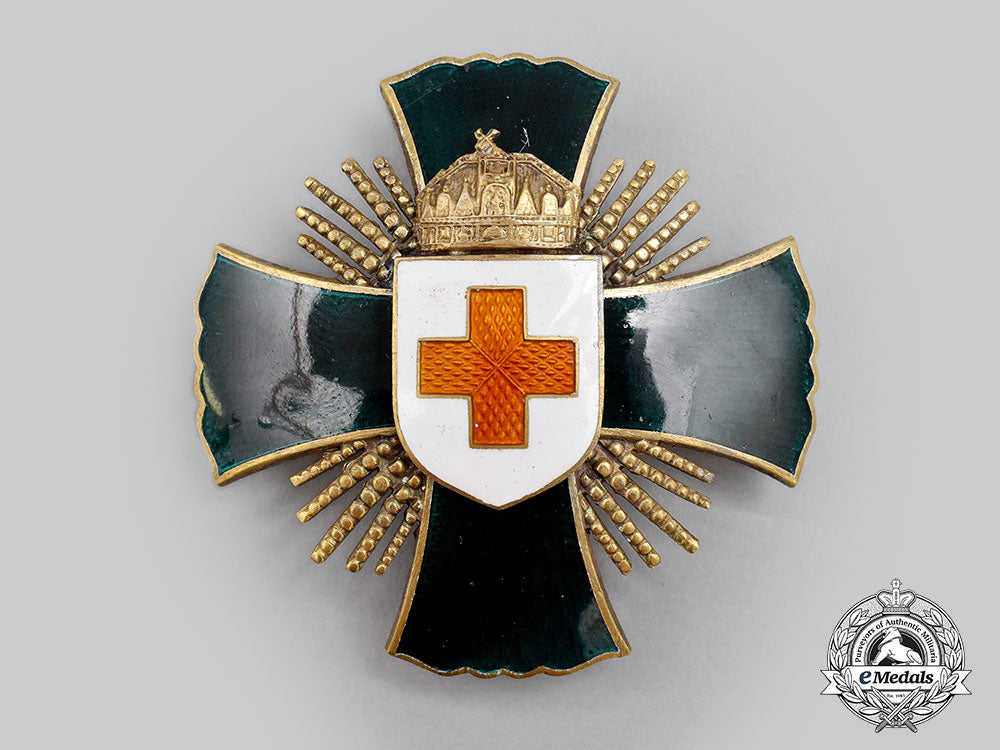 hungary,_kingdom._a_decoration_of_the_hungarian_red_cross,_merit_cross_with_case_l22_mnc0774_473