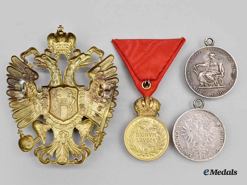 austria,_imperial._a_lot_of_three_austrian_medals_and_a_helmet_plate_l22_mnc0775_890